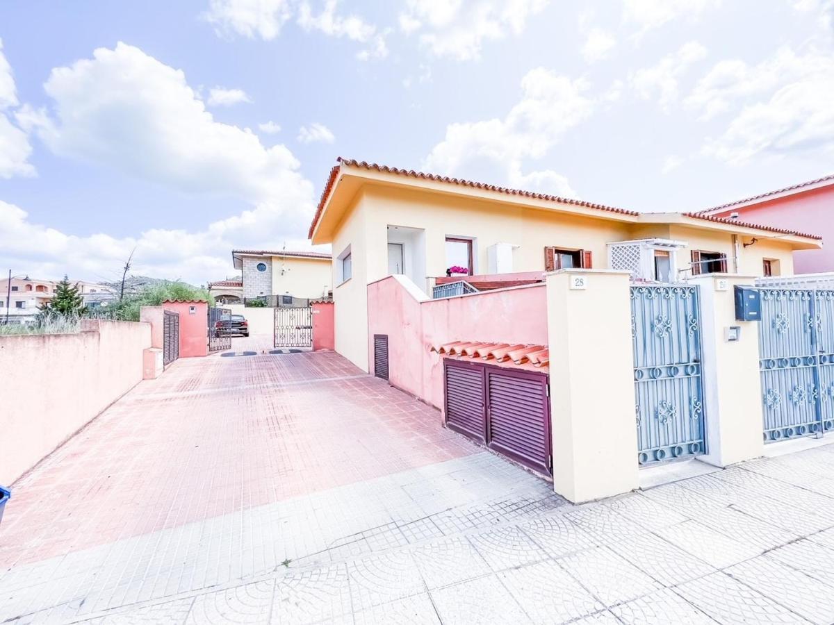 Atene 12 Olbia Ngoại thất bức ảnh